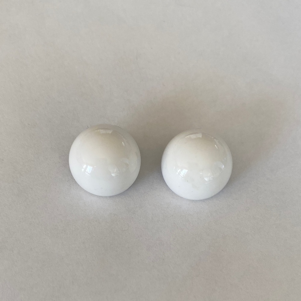 West Germany 🇩🇪 stamped vintage button style light weight clip earrings